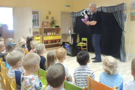 5.10. 2020 - Přijelo k nám divadlo - Kamarádi z klobouku